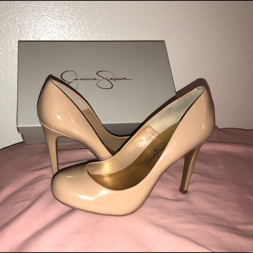 Jessica Simpson Nude Patent Shoes